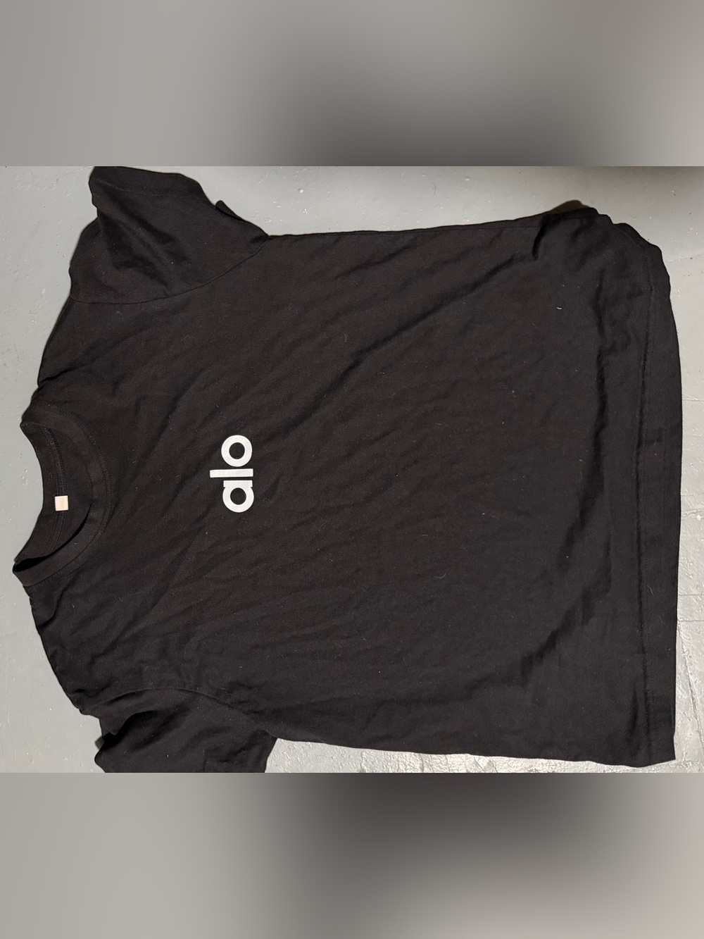 ALO Yoga Black Short Sleeve Logo Tee